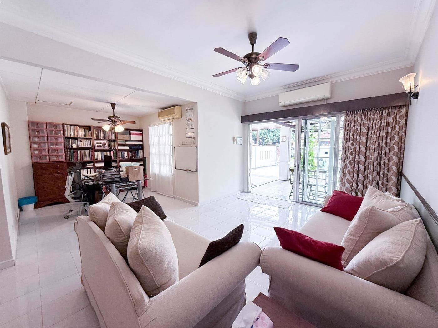 Renovated 2 Storey Terrace for Sale in Anggerik Doritis